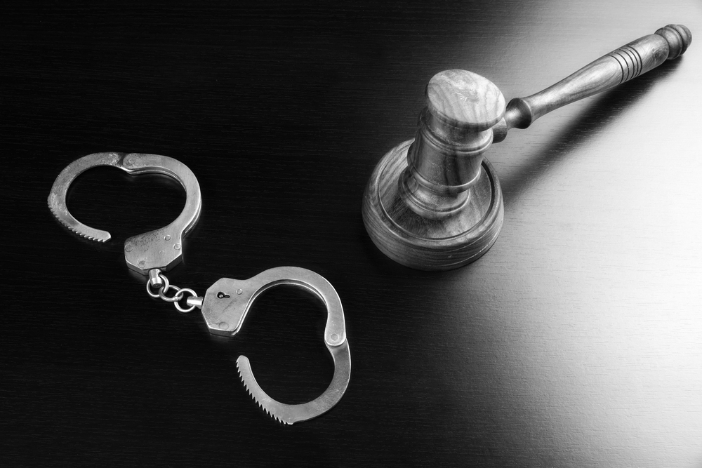gavel & handcuffs